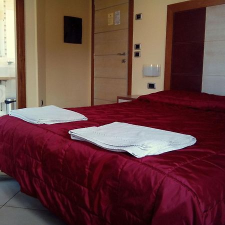 Hotel Conte Ruggero Serra San Bruno Ruang foto
