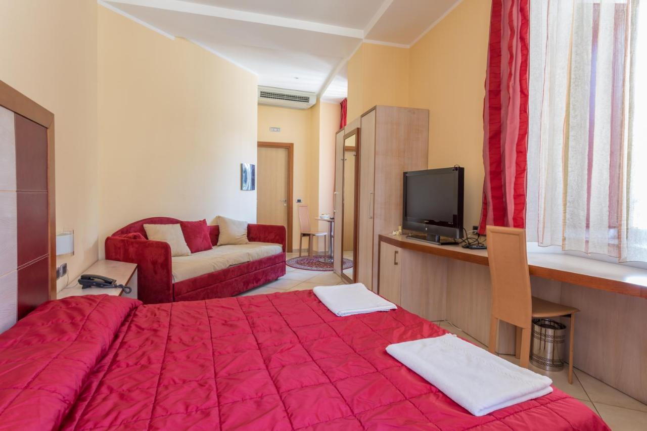 Hotel Conte Ruggero Serra San Bruno Bagian luar foto