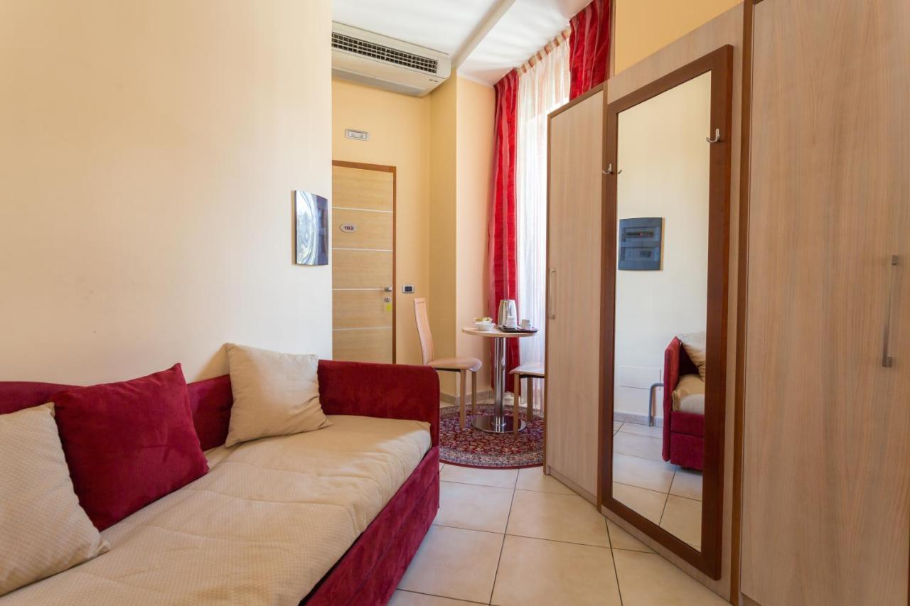 Hotel Conte Ruggero Serra San Bruno Bagian luar foto