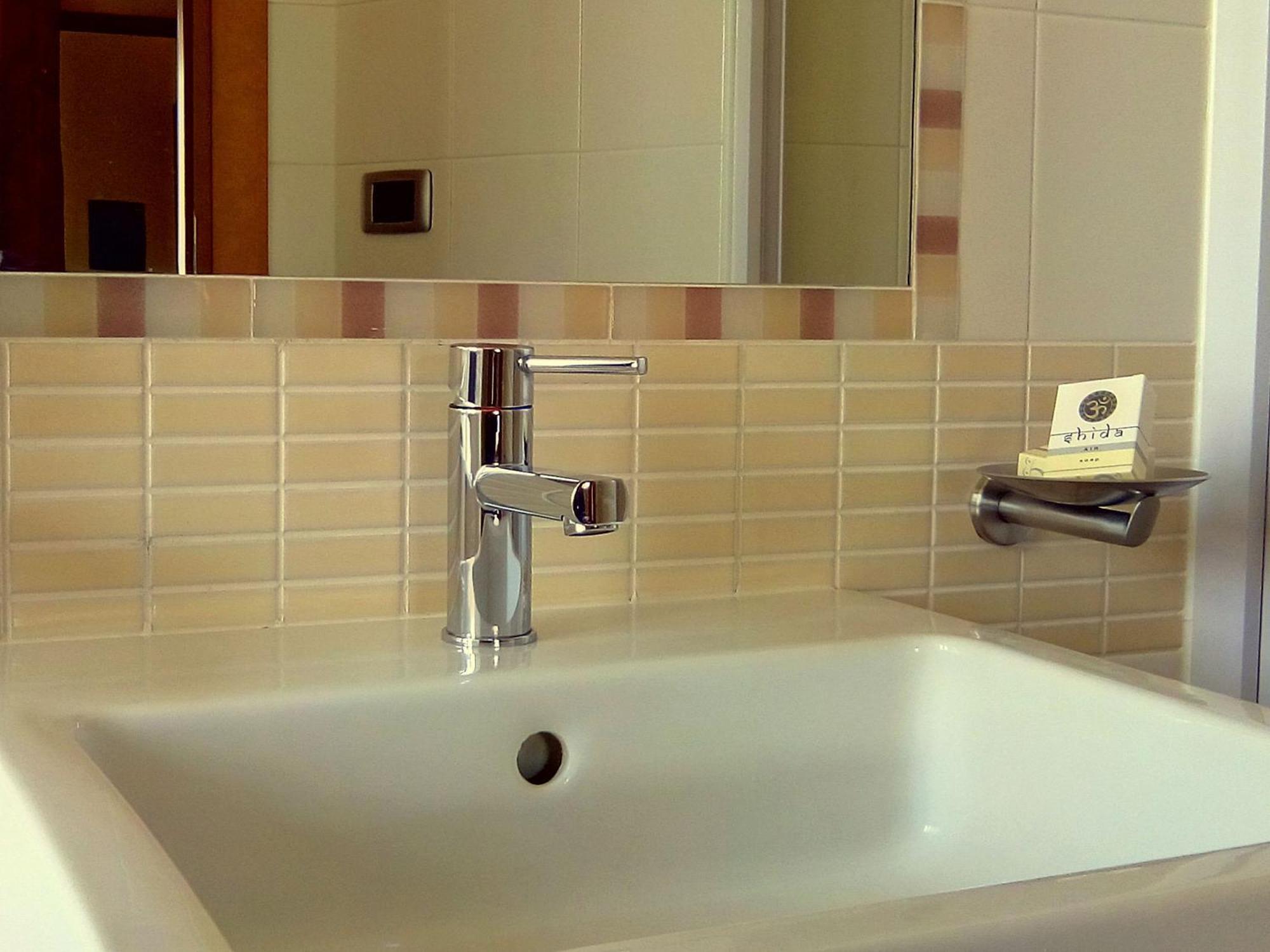 Hotel Conte Ruggero Serra San Bruno Ruang foto