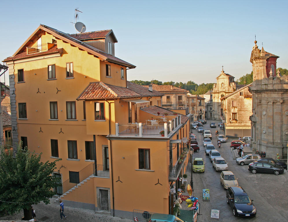 Hotel Conte Ruggero Serra San Bruno Bagian luar foto