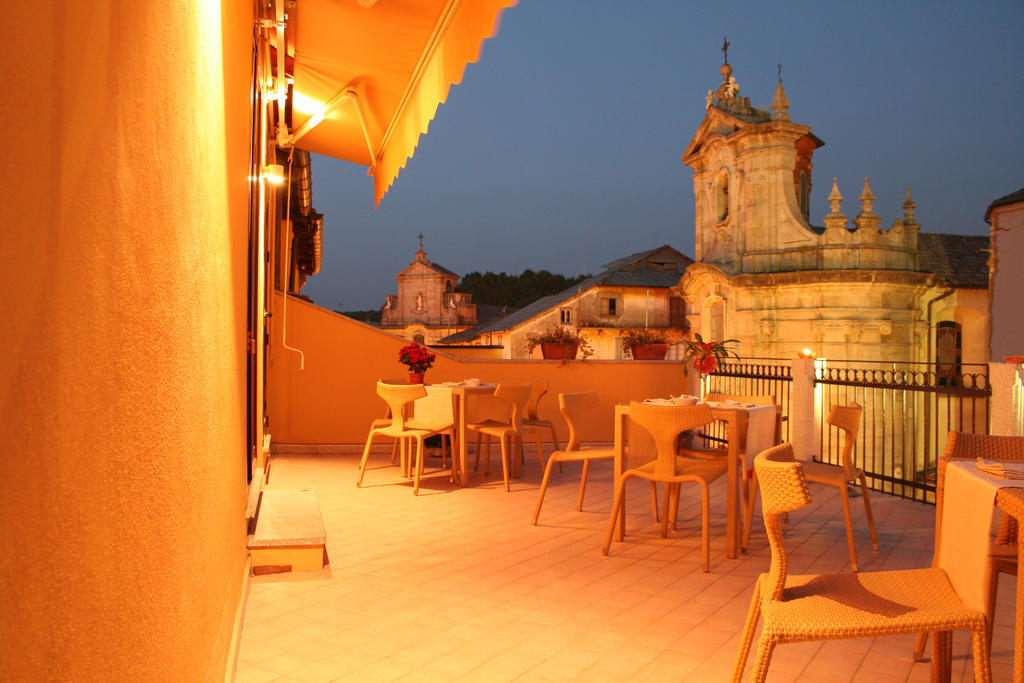 Hotel Conte Ruggero Serra San Bruno Bagian luar foto