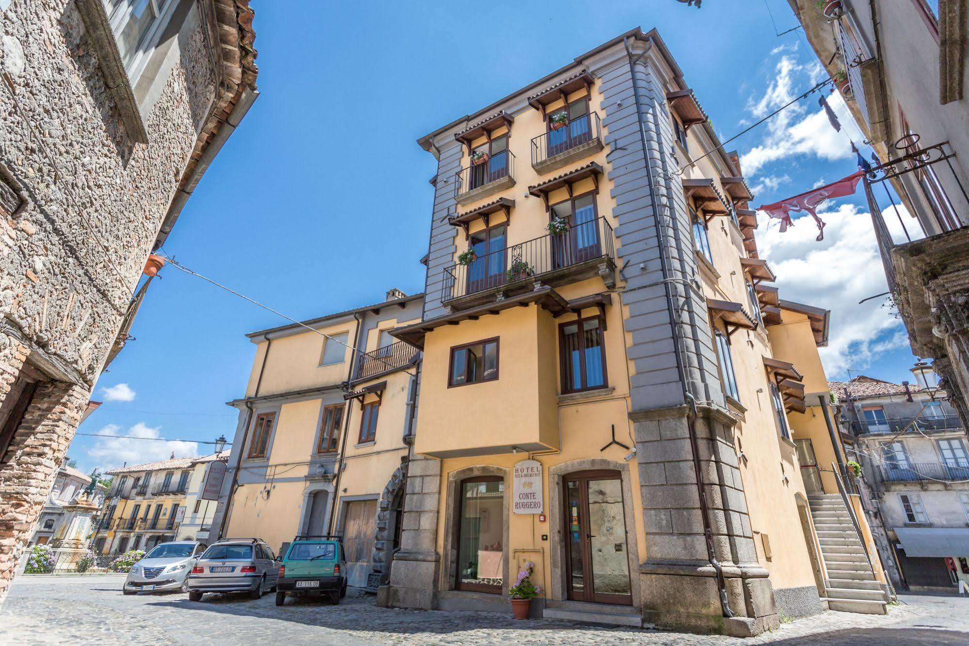 Hotel Conte Ruggero Serra San Bruno Bagian luar foto